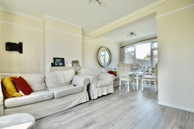 Living Room/Diner