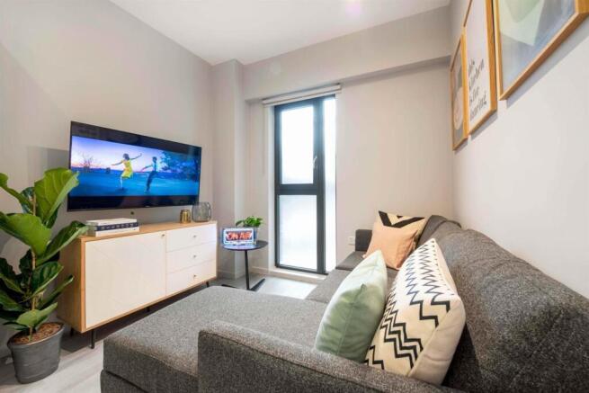 1 bed Flat Share to rent Image 4