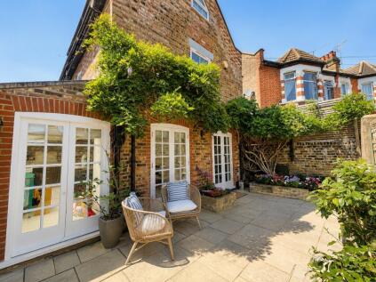 The Coach House, Winfrith Road, Earlsfield, London, SW18