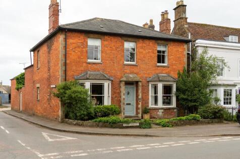 High Street, Culworth, OX17