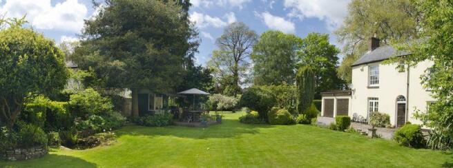 Garden Panorama