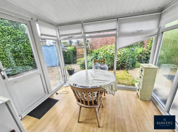 2 bed Semi-Detached Bungalow for sale Image 8