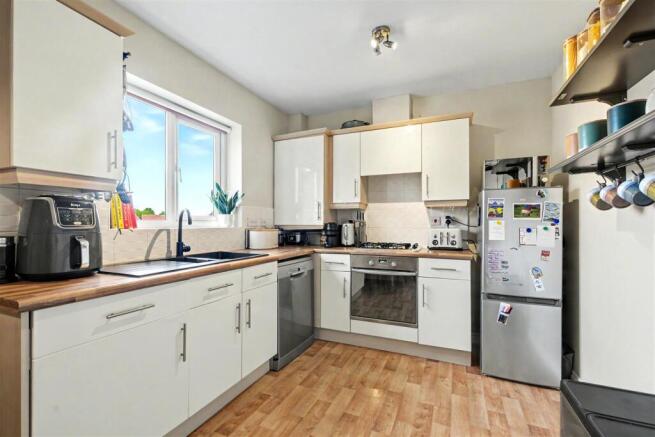 Kitchen (3).jpeg