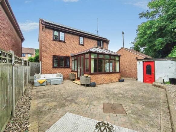 3 bed Detached for sale Image 9
