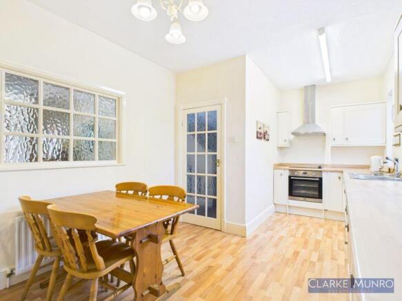 4 bed Terraced for sale Image 10