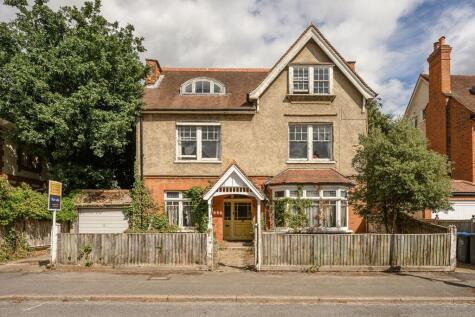 Ridgway Gardens, London, SW19