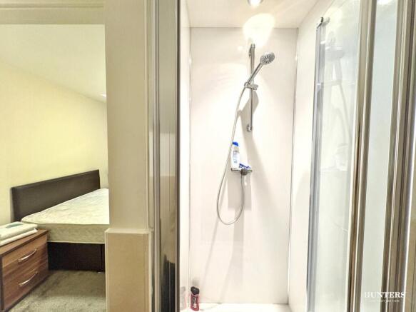1 bed Apartment to rent Image 10