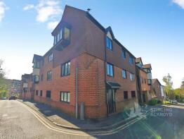 11, Alexandra Lodge, Warren Road, Guildford GU1 3NX