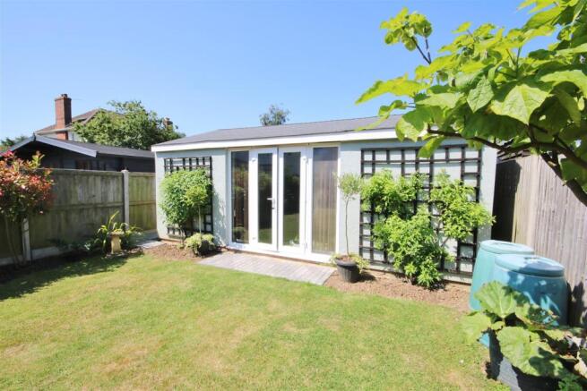 Brick Built Outbuilding/Games Room