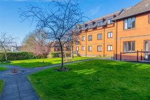 18, Oaktree Court, George Street, Kettering NN16 0AW