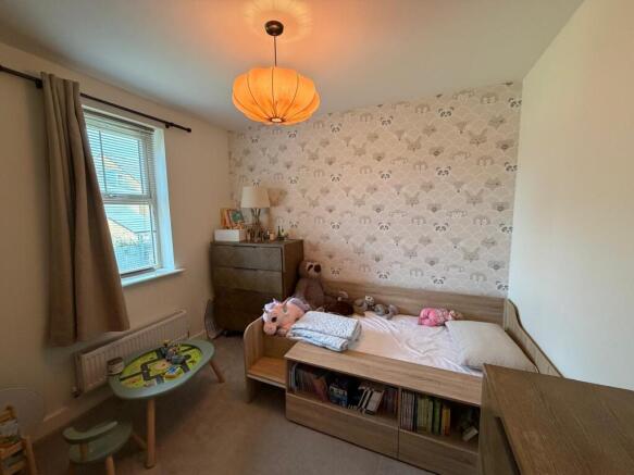 4 bed Detached for sale Image 8