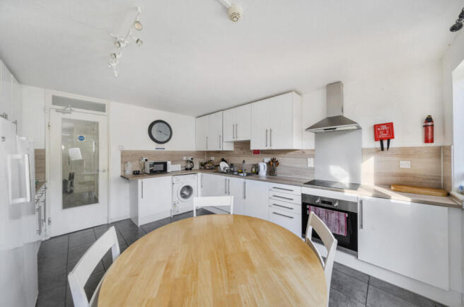 1358331-6-68d657d...