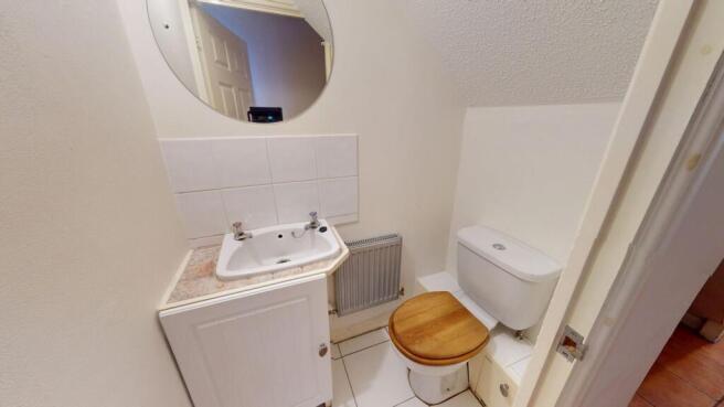 2 bed Semi-Detached for sale Image 8