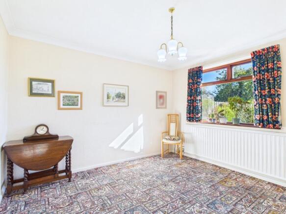 CAM01909G0-PR0404-STILL014