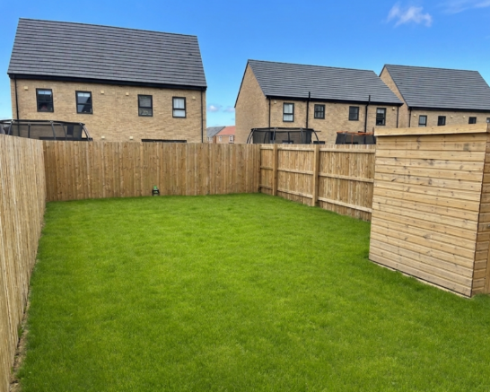 3 bed Semi-Detached for sale Image 8