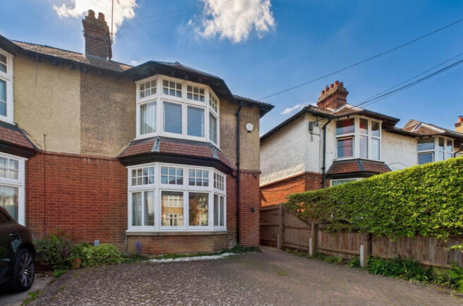 9 Highworth