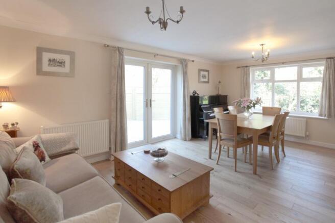 Sitting/Dining Room