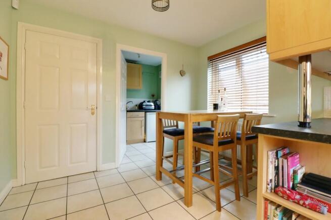 KITCHEN....jpg
