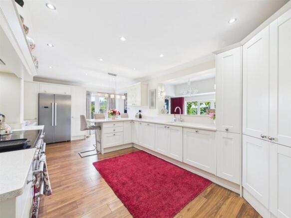 High Specification Fitted Kitchen