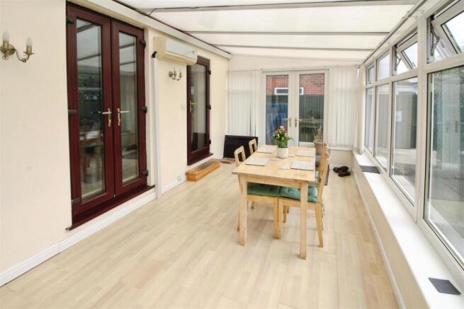 3 bed Semi-Detached for sale Image 9