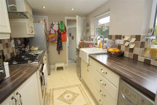 RE-FITTED KITCHEN