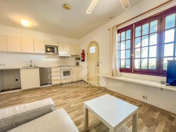 Apartment with tourist license in Son Bou