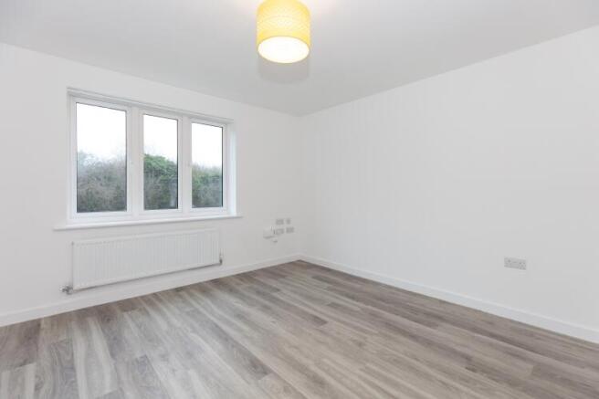 Patrick Steptoe Close, Witney photo 4