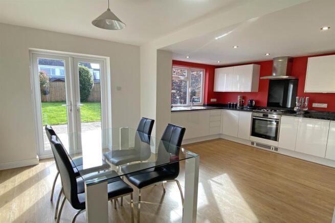 Kitchen/Dining Room 