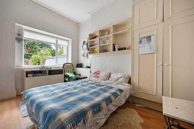 BCAR - 11 Essex Road - Bedroom 1 (4).JPG