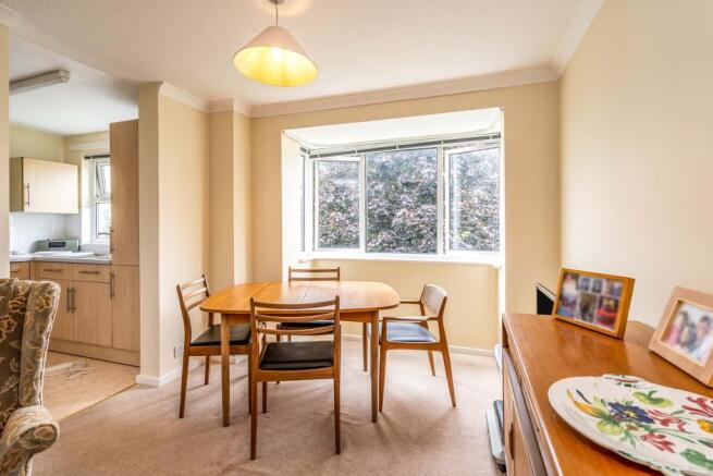 Living/dining area