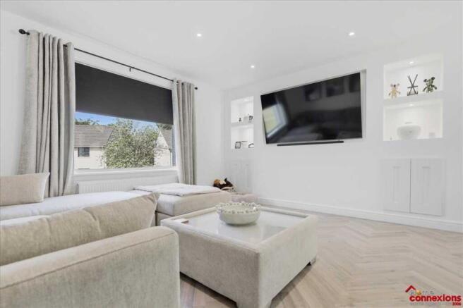 Lounge Area (1)