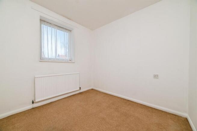 2 bed Flat for sale Image 8