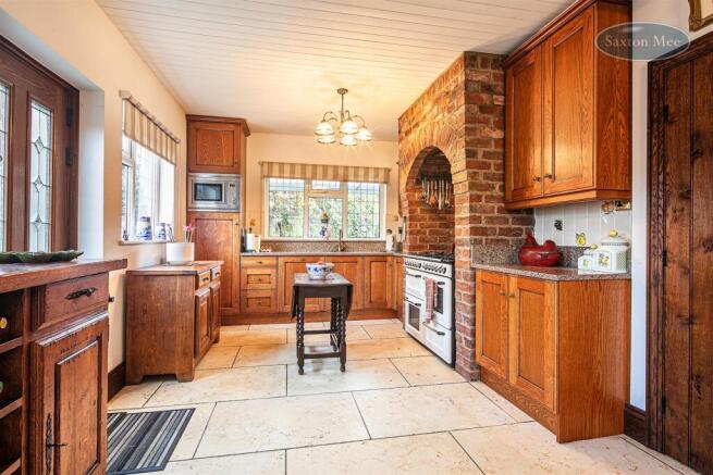 3 bed Detached for sale Image 5