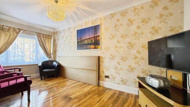 d998c3ab-F-4E3B-9...