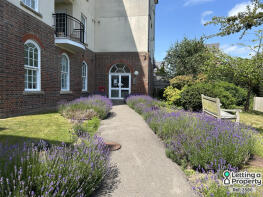 Flat 51, St James Heights 27-51, Paradise Walk, Bexhill-on-sea TN40 2LG