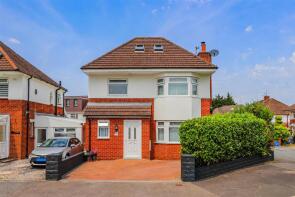 128 The Court, Port Road West, Barry CF62 8PP