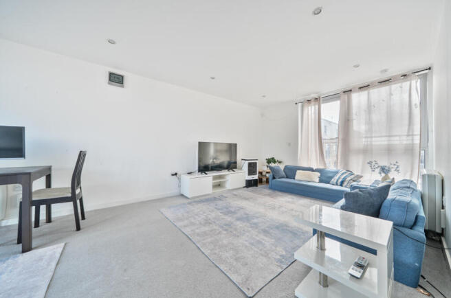 1317243-8-685ec4c...