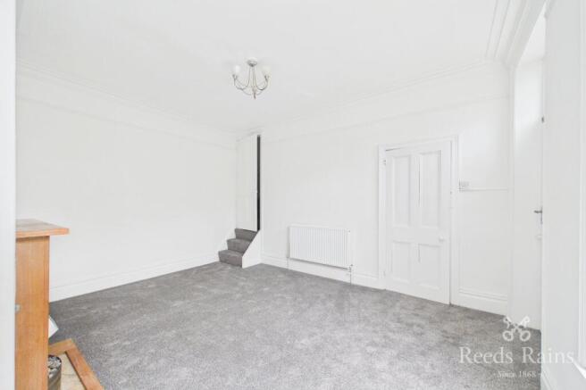 2 bed Terraced to rent Image 5