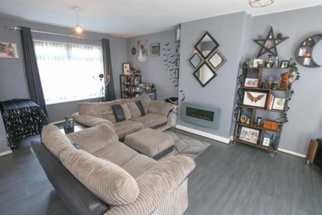 3 bed End of Terrace for sale Image 4