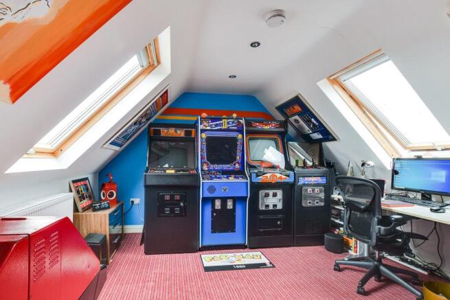 Bedroom 5 (Double)