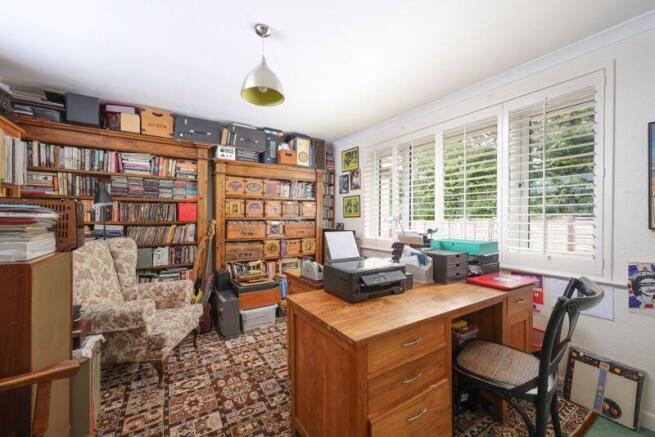 Reception 2/Bedroom 4