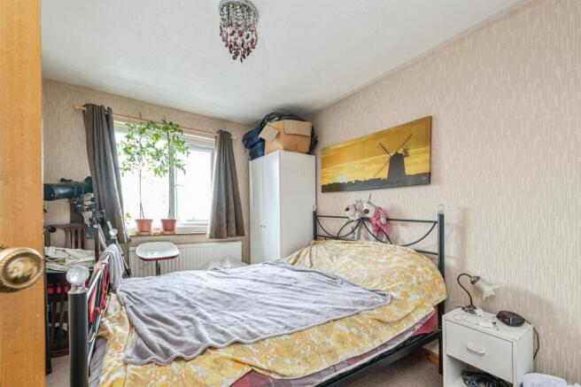 2 bed Semi-Detached for sale Image 10