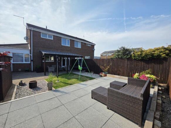 Porchester Drive, Cramlington photo 4