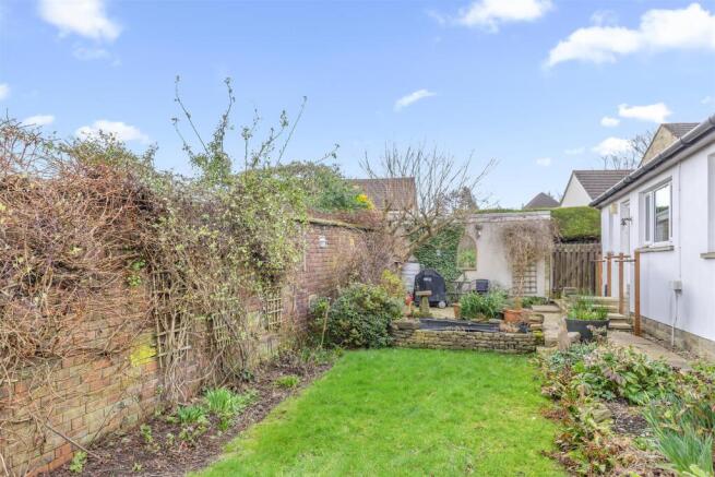 3 bed Detached Bungalow for sale Image 10