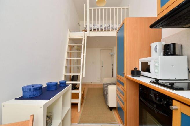 Studio to rent