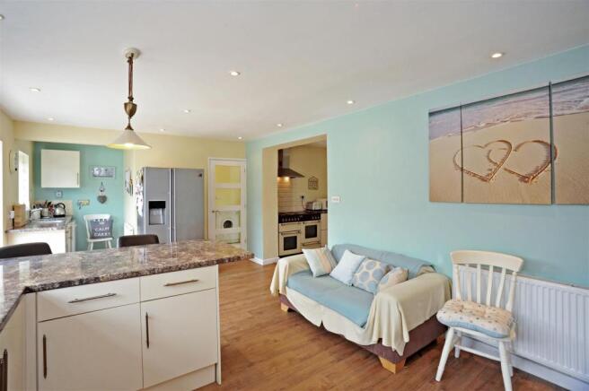 55 Whitnash Road fpz