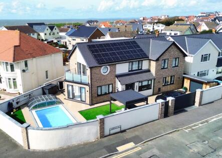 Carlton Place, Porthcawl, CF36