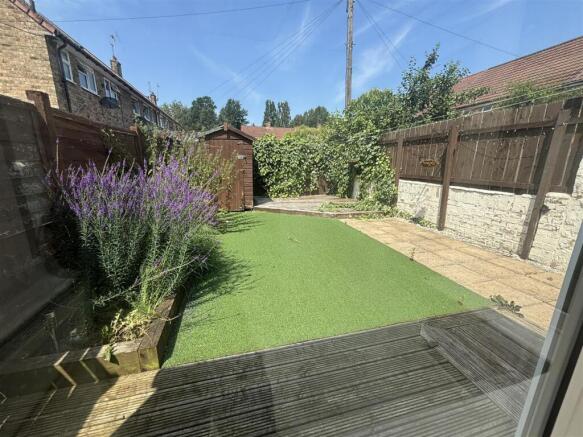 3 bed House to rent Image 10