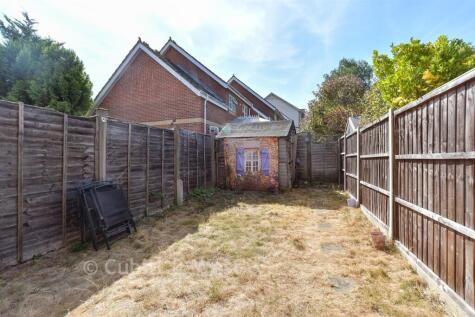 Chelmsford Close, Sutton, Surrey