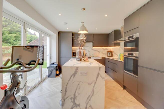 95a POUND LANE PHOTOS-14.jpg